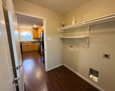 16010 Limestone Lake Drive - Photo Thumbnail 7