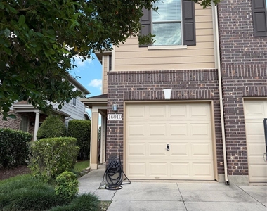 16010 Limestone Lake Drive - Photo Thumbnail 34