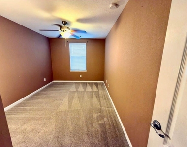 16010 Limestone Lake Drive - Photo Thumbnail 35