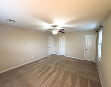 16010 Limestone Lake Drive - Photo Thumbnail 11