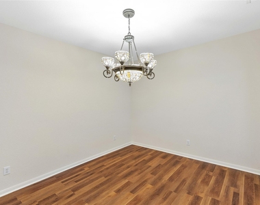 14310 Rosehill Estates Lane - Photo Thumbnail 7