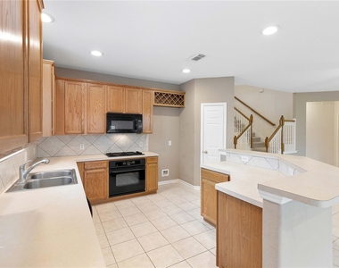 14310 Rosehill Estates Lane - Photo Thumbnail 5