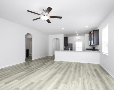 474 Amberwood Park Drive - Photo Thumbnail 5