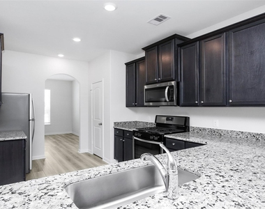 474 Amberwood Park Drive - Photo Thumbnail 2