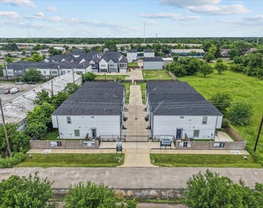 2906 Stevens Street - Photo Thumbnail 25