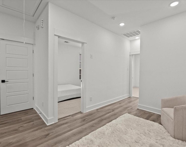 2906 Stevens Street - Photo Thumbnail 12