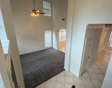 4163 Surreydon Drive - Photo Thumbnail 6
