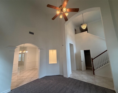 4163 Surreydon Drive - Photo Thumbnail 4