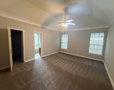 4163 Surreydon Drive - Photo Thumbnail 25