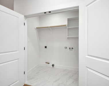 4415 Coke Street - Photo Thumbnail 30
