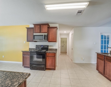 22719 Tabberts Way - Photo Thumbnail 5