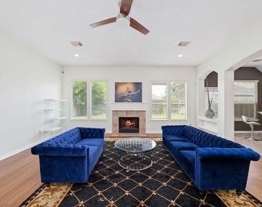 8122 Dune Brooke Dr - Photo Thumbnail 11
