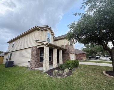 30515 Woodson Trace Drive - Photo Thumbnail 3