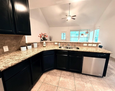 30515 Woodson Trace Drive - Photo Thumbnail 8