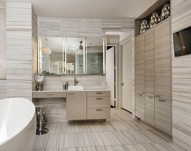 1 Waterway Court - Photo Thumbnail 16
