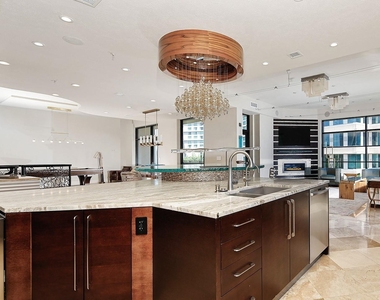1 Waterway Court - Photo Thumbnail 5