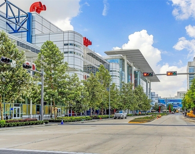 1211 Caroline Street - Photo Thumbnail 31