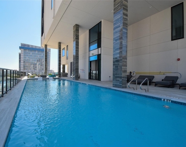 1211 Caroline Street - Photo Thumbnail 16