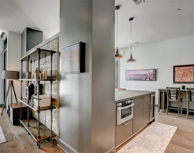 1211 Caroline Street - Photo Thumbnail 8