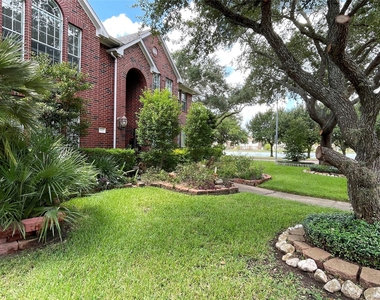 1951 Lake Winds Drive - Photo Thumbnail 1