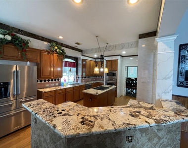 1951 Lake Winds Drive - Photo Thumbnail 7