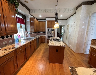 1951 Lake Winds Drive - Photo Thumbnail 9