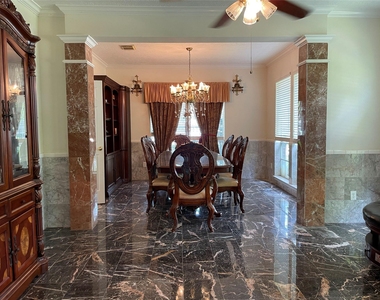 1951 Lake Winds Drive - Photo Thumbnail 14