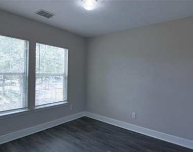 6335 Torrance Elms Court - Photo Thumbnail 12
