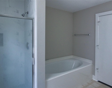 6335 Torrance Elms Court - Photo Thumbnail 7