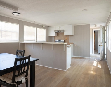21288 North Street - Photo Thumbnail 2