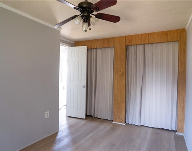 21288 North Street - Photo Thumbnail 12