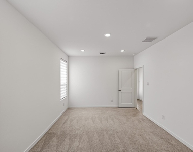 5822 Majestic Sky Drive - Photo Thumbnail 12