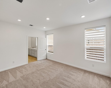 5822 Majestic Sky Drive - Photo Thumbnail 10