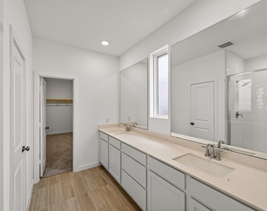 5822 Majestic Sky Drive - Photo Thumbnail 13
