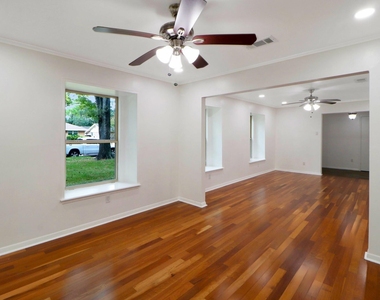 5735 Wigton Drive - Photo Thumbnail 19