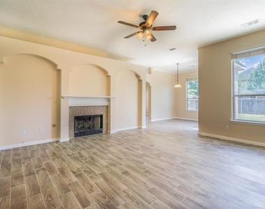 2227 Laurel River Bend - Photo Thumbnail 3