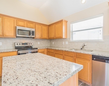 2227 Laurel River Bend - Photo Thumbnail 5