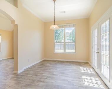 2227 Laurel River Bend - Photo Thumbnail 4