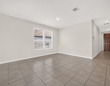 2118 Katalonia Lane - Photo Thumbnail 16