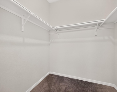 2118 Katalonia Lane - Photo Thumbnail 32