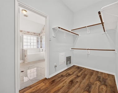 12338 Ashford Hollow Drive - Photo Thumbnail 34