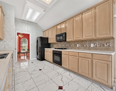12338 Ashford Hollow Drive - Photo Thumbnail 20