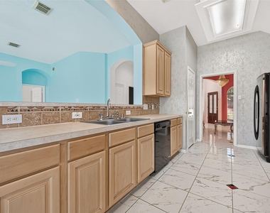 12338 Ashford Hollow Drive - Photo Thumbnail 19