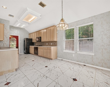 12338 Ashford Hollow Drive - Photo Thumbnail 23