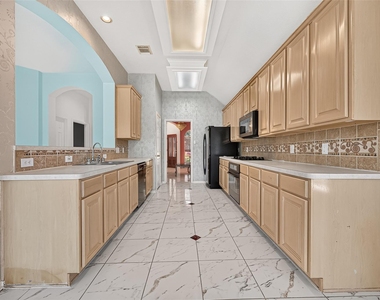 12338 Ashford Hollow Drive - Photo Thumbnail 18