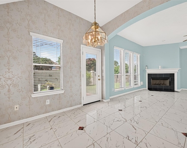 12338 Ashford Hollow Drive - Photo Thumbnail 21