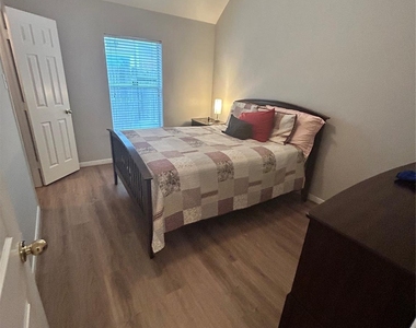 22018 Shady Heath Lane - Photo Thumbnail 11