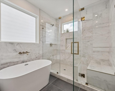 1034 W 17th St Street - Photo Thumbnail 21