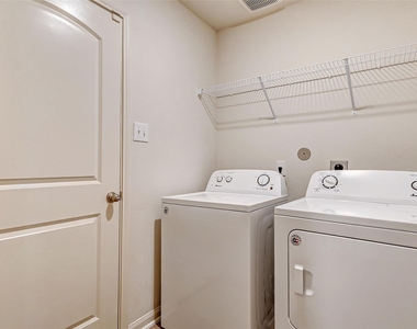 309 Killam County Drive - Photo Thumbnail 19