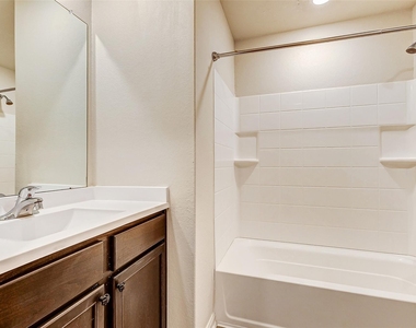 309 Killam County Drive - Photo Thumbnail 18